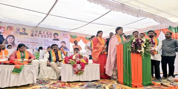 नांदेडमध्ये भाजपच्या उमेदवारांना विजयी करण्याचे पंकजा मुंडेंचे आवाहन