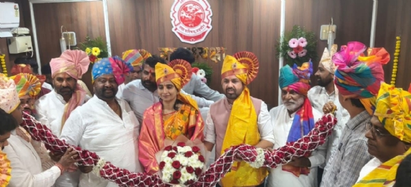 माजी मंत्री आ.संजय बनसोडे यांच्या उपस्थितीत नगराध्यक्षा सौ.स्वाती हुडे यांनी पदभार स्विकारला*