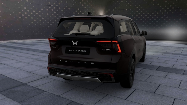 Mahindra XUV 7XO Mahindra XUV 7XO