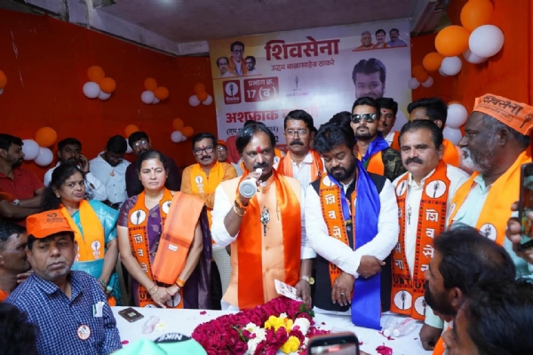 जातीपात धर्मविरोधी राजकारण संपविण्यासाठी मतदान करा