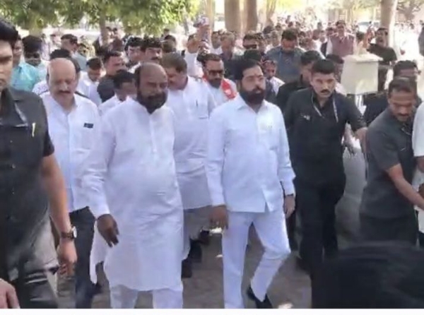 अमरावतीत उपमुख्यमंत्री एकनाथ शिंदे; नाराज माजी पालकमंत्री जगदीश गुप्ता यांच्यासोबत बंददरवाजाआड चर्चा — शिवसेनेत पुनर्प्रवेशाची शक्यता?