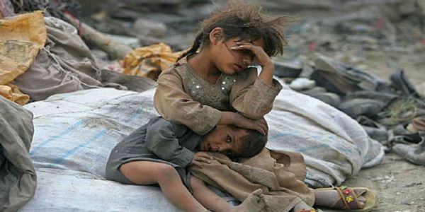 गरिबीविरुद्ध लढा : मानवी वेदनांपासून सामाजिक न्यायापर्यंतचा संघर्ष