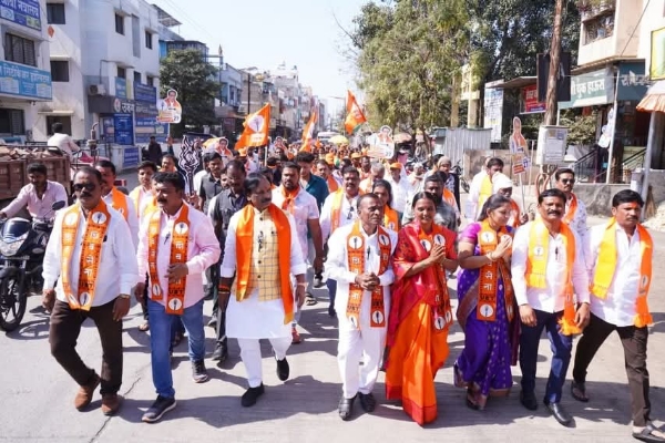 भ्रष्टाचार, खोटारडेपणा आणि जनतेच्या फसवणुकीविरोधात दिला जाणारा थेट सत्ताधाऱ्यांना जाबच