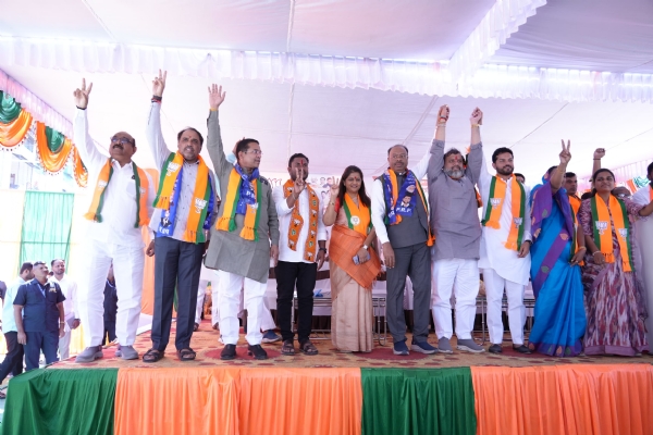 विकासाच्या गाडीचा चालक म्हणून भाजपाच्या नगरसेवकांची निवड करा महसुलमंत्री चंद्रशेखर बावनकुळे :