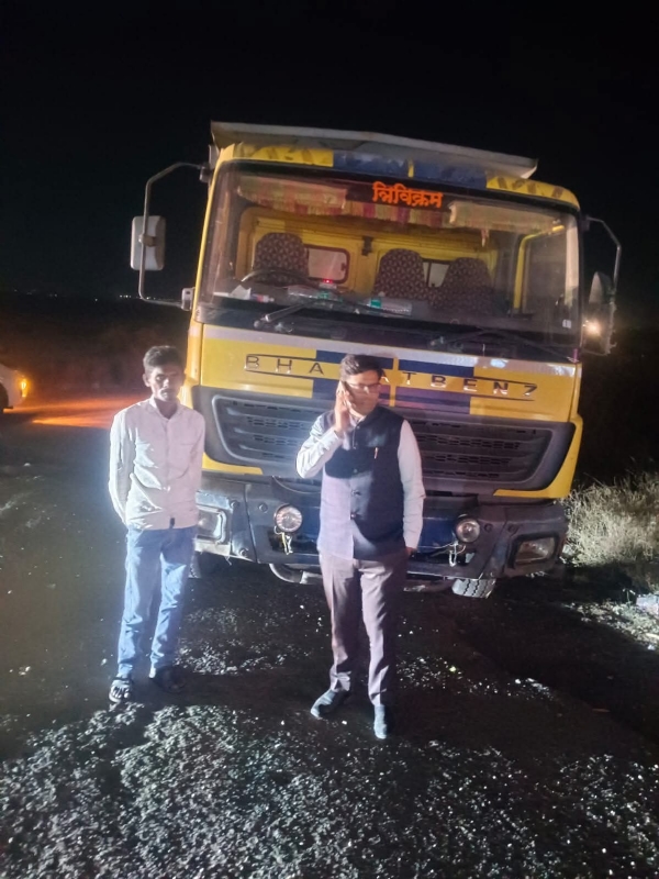 अवैध वाळू उत्खननावर जिल्हाधिकाऱ्यांची धडक कारवाई