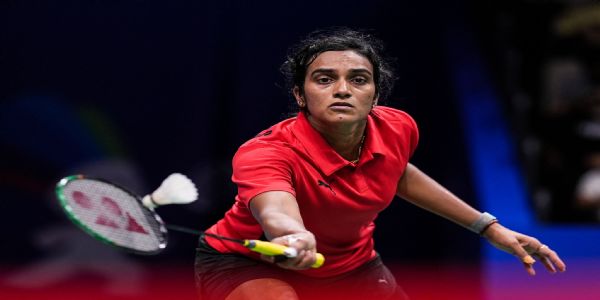 मलेशिया ओपन : पीव्ही सिंधूचा उपांत्य फेरीत प्रवेश; दुखापतीमुळे यामागुचीची माघार