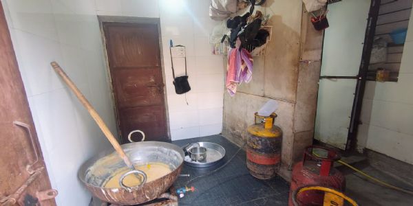 नाशिक सिडकोत रबडीच्या सीताफळ गरात आढळल्या अळ्या; नोंदणी प्रमाणपत्र निलंबित