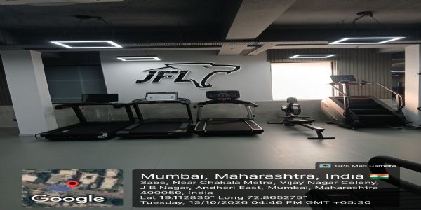 Jerai Fitness च्या नव्या अंधेरी शोरूम-कम-अनुभव केंद्रात Reebok सह स्वतःच्या ब्रँडची उत्पादने
