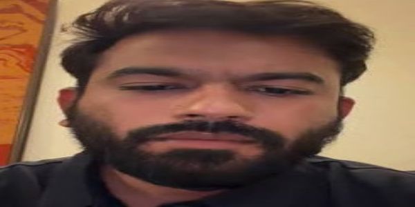 ‘लहरा दो तिरंगा’ यात्रेपूर्वी अभिजीत दिपके आणि नेहा बोरा पोलिसांच्या ताब्यात