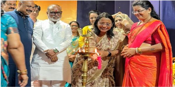 अमरावती शिक्षक मतदारसंघ निवडणूक : बोंडे कुटुंबातच प्रचाराचे दोन गट; भगिनीच्या बंडाने समीकरणे बदलली