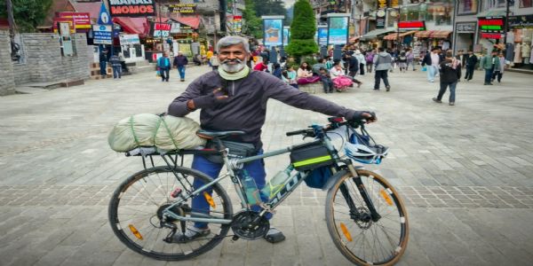 रत्नागिरी : दापोलीतील अभिजित मयेकर यांची हिमाचल प्रदेश सोलो सायकल मोहीम यशस्वी