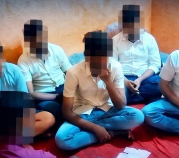 पोलीस कारवाई