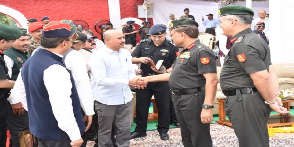 नाशिक आर्टिलरी सेंटरला माजी सैनिकांचा भव्य मेळावा आयोजित