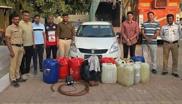 पोलीस कारवाई पोलीस कारवाई