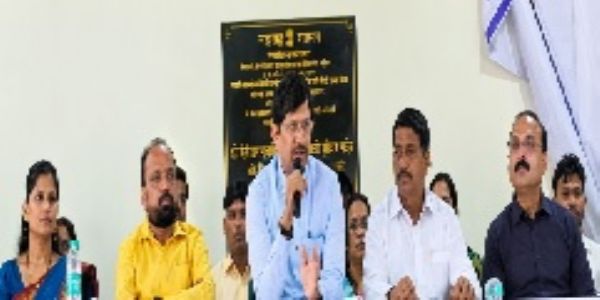पाणीपुरवठा योजनांची कामे वेळेत पूर्ण करा : आमदार महेंद्र थोरवे