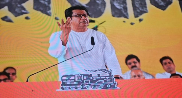 Raj Thackeray takes an aggressive stance on the Torrent project; demands a white paper Raj Thackeray takes an aggressive stance on the Torrent project; demands a white paper