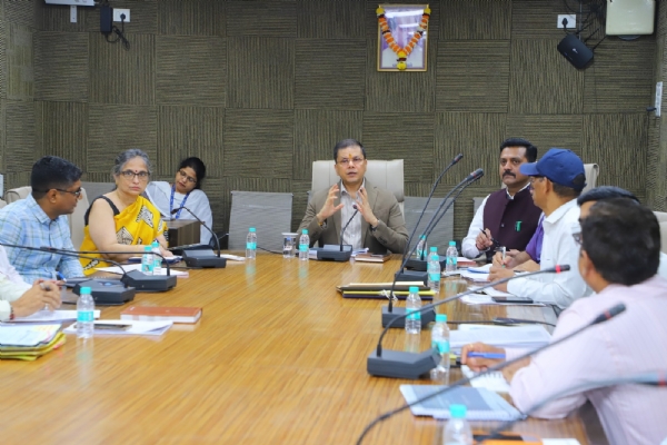 ठाणे महापालिकेच्या विविध विकासकामांचा आयुक्त सौरभ राव यांनी घेतला आढावा* ठाणे महापालिकेच्या विविध विकासकामांचा आयुक्त सौरभ राव यांनी घेतला आढावा*