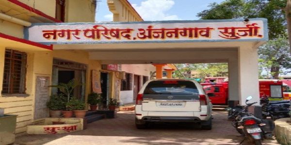 अंजनगाव सुर्जी : नगराध्यक्षांच्या प्रभागातच अस्वच्छता