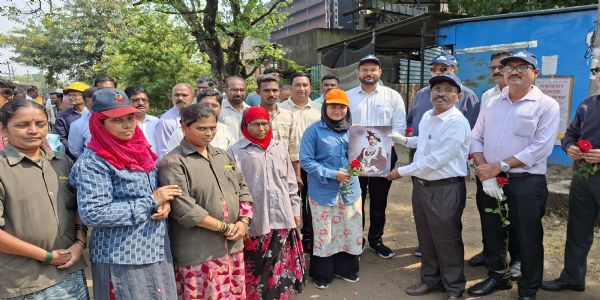 गांधी जयंतीनिमित्त शिरोली औद्योगिक क्षेत्रात स्वच्छता मोहीम : स्वच्छता दूतांचा गौरव