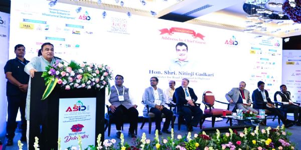 मजबूत पायाभूत सुविधांमुळेच गुंतवणूक, रोजगार आणि गरिबी निर्मूलन शक्य : नितीन गडकरी