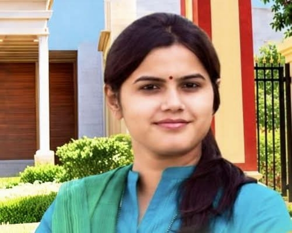 नमिता मुंदडा