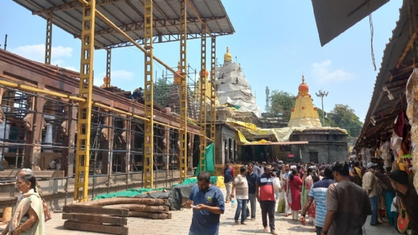 महालक्ष्मी मंदिर स्वच्छता नवरात्र तयारी महालक्ष्मी मंदिर स्वच्छता नवरात्र तयारी