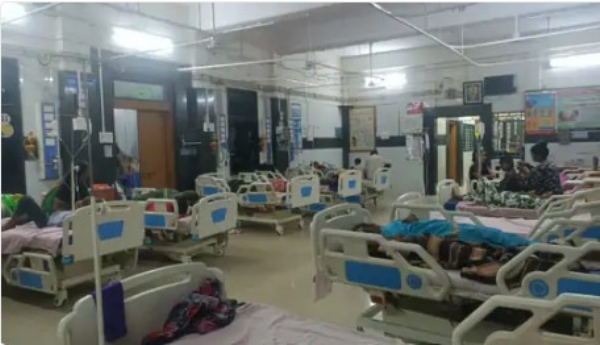 ओपीडी 25 वरून थेट 80 वर; साथीची रुग्ण संख्याही तिप्पट: ओपीडी 25 वरून थेट 80 वर; साथीची रुग्ण संख्याही तिप्पट: