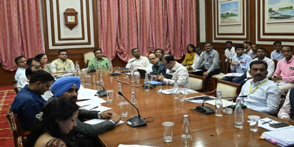 केंद्रीय पथकाकडून महाराष्ट्रातील दुष्काळी परिस्थितीच्या पाहणीसाठी दौरा सुरू