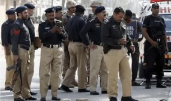 पाकिस्तान: अफगाणिस्तान सीमेजवळ बंदूकधारांकडून पाच पोलिसांची हत्या