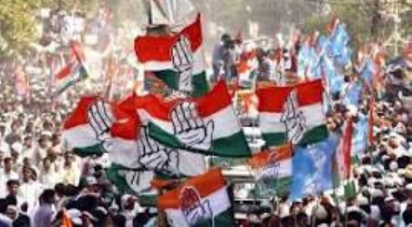 अमरावती मनपातील बैठकीवर प्रश्नचिन्ह; माजी खासदारांच्या अध्यक्षतेबाबत खुलासा करण्याची कॉंग्रेस ची मागणी अमरावती मनपातील बैठकीवर प्रश्नचिन्ह; माजी खासदारांच्या अध्यक्षतेबाबत खुलासा करण्याची कॉंग्रेस ची मागणी