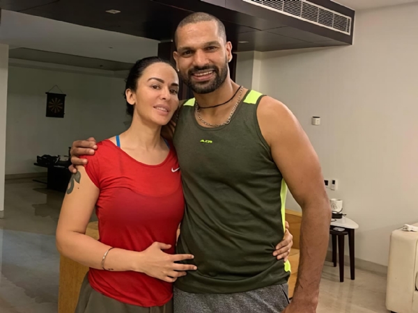 शिखर धवन आणि  पहिली पत्नी आयेशा मुखर्जी