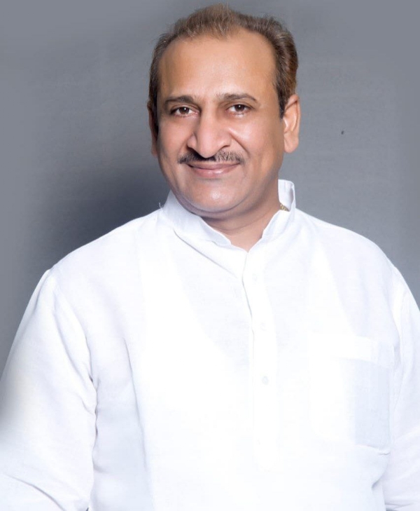 बांठीया समितीच्या शिफारशीप्रमाणे निवडणुका घ्या; शासन वेळकाढूपणा करत असल्याचा जिल्हाध्यक्ष बबलू देशमुख यांचा आरोप बांठीया समितीच्या शिफारशीप्रमाणे निवडणुका घ्या; शासन वेळकाढूपणा करत असल्याचा जिल्हाध्यक्ष बबलू देशमुख यांचा आरोप