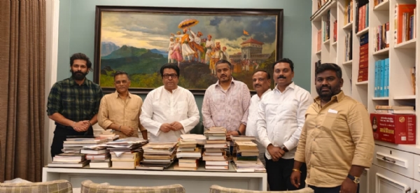 Rohit Pawar meets Raj Thackeray