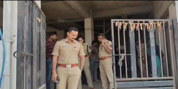 अकोला पोलिसांची कुंटणखान्यावर धाड