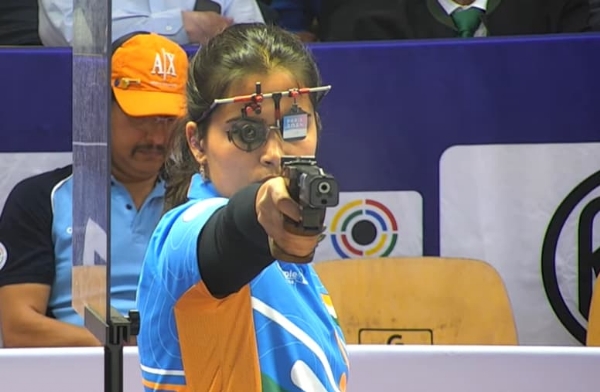 मनू भाकर मनू भाकर