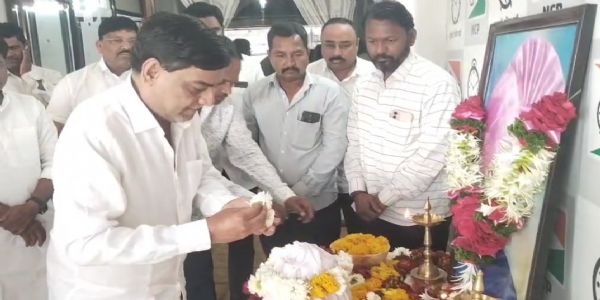 अजित पवारांचा अस्थिकलश अकोल्यामध्ये दाखल