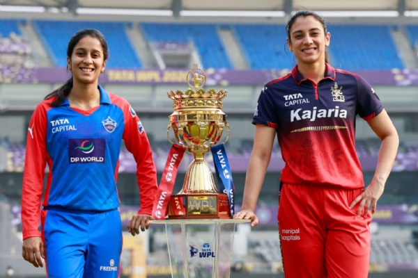 जेमिमा रॉड्रिग्ज आणि स्मृती मानधना