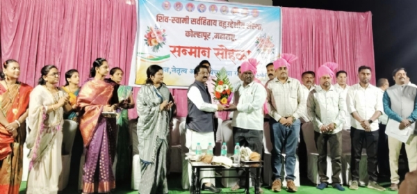 सावर्डे येथे नूतन जिल्हा परिषद व पंचायत समिती सदस्यांचा सत्कार सावर्डे येथे नूतन जिल्हा परिषद व पंचायत समिती सदस्यांचा सत्कार