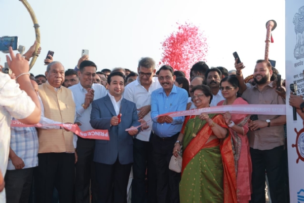 Mumbai Vijaydurg RoRo service starts Mumbai Vijaydurg RoRo service starts