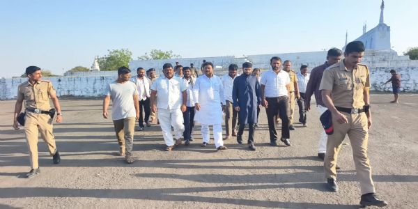 रमजान ईदपूर्वी ईदगाहांची दुरवस्था दूर करा - आमदार साजिद खान पठाण