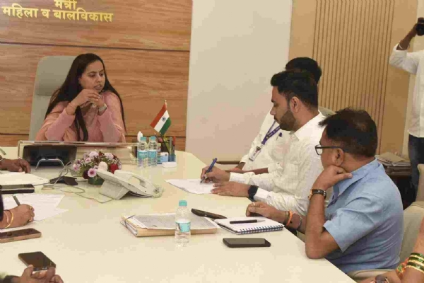 स्वच्छ व नियमित पाणीपुरवठ्यासाठी तातडीने कार्यवाही करा  - मंत्री आदिती तटकरे