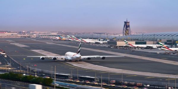 दुबई आंतरराष्ट्रीय विमानतळाजवळ दोन ड्रोन कोसळले, एका भारतीयासह ४ जण जखमी