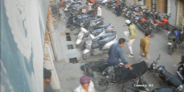 अकोल्यात सराफा व्यापाऱ्याला मारहाण