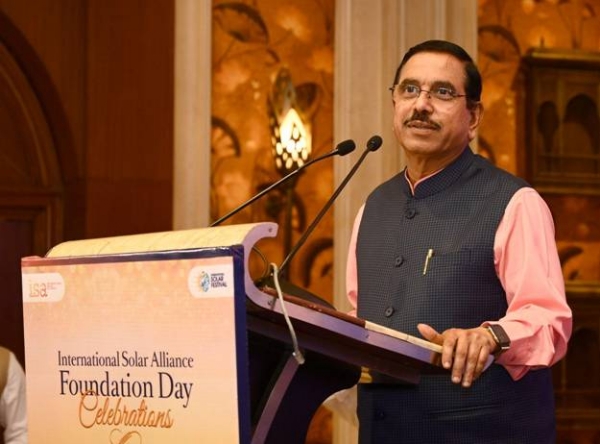 मंत्री प्रल्हाद जोशी