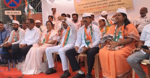 मविआचे महापालिकेसमोर लाक्षणिक उपोषण