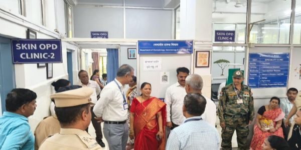 पिंपरी चिंचवडच्या उपमहापौरांची यशवंतराव चव्हाण स्मृती रुग्णालयाला भेट