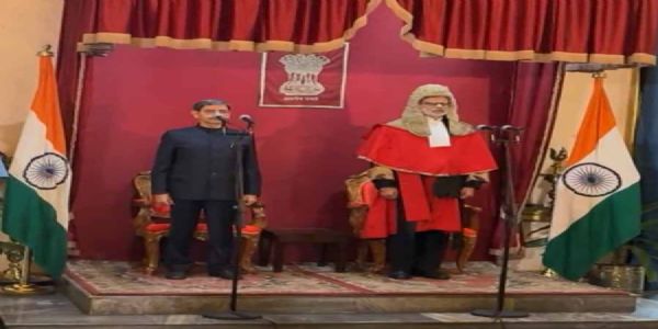 आर.एन. रवी यांनी प. बंगालच्या राज्यपालपदाची घेतली शपथ