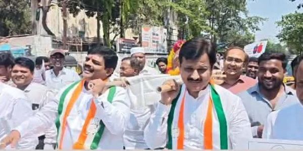 लातूर - गॅस दरवाढीविरोधात काँग्रेसची 