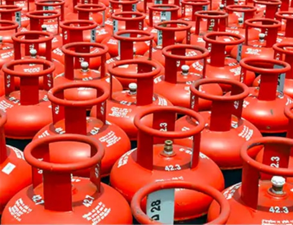 अमरावती जिल्ह्यात सिलिंडरचा तुटवडा नाही:पुरवठा नियमित सुरू अमरावती जिल्ह्यात सिलिंडरचा तुटवडा नाही:पुरवठा नियमित सुरू
