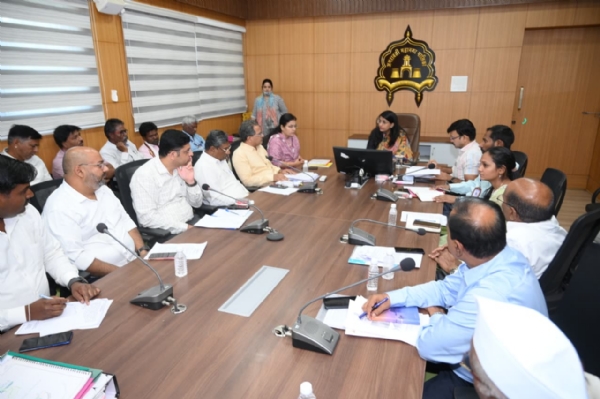 अमरावती महानगरपालिकेत फिशरीज हब प्रकल्पासंदर्भात आढावा बैठक